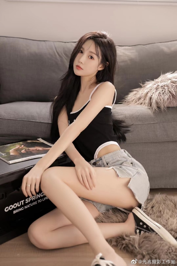 假面女郎 封面